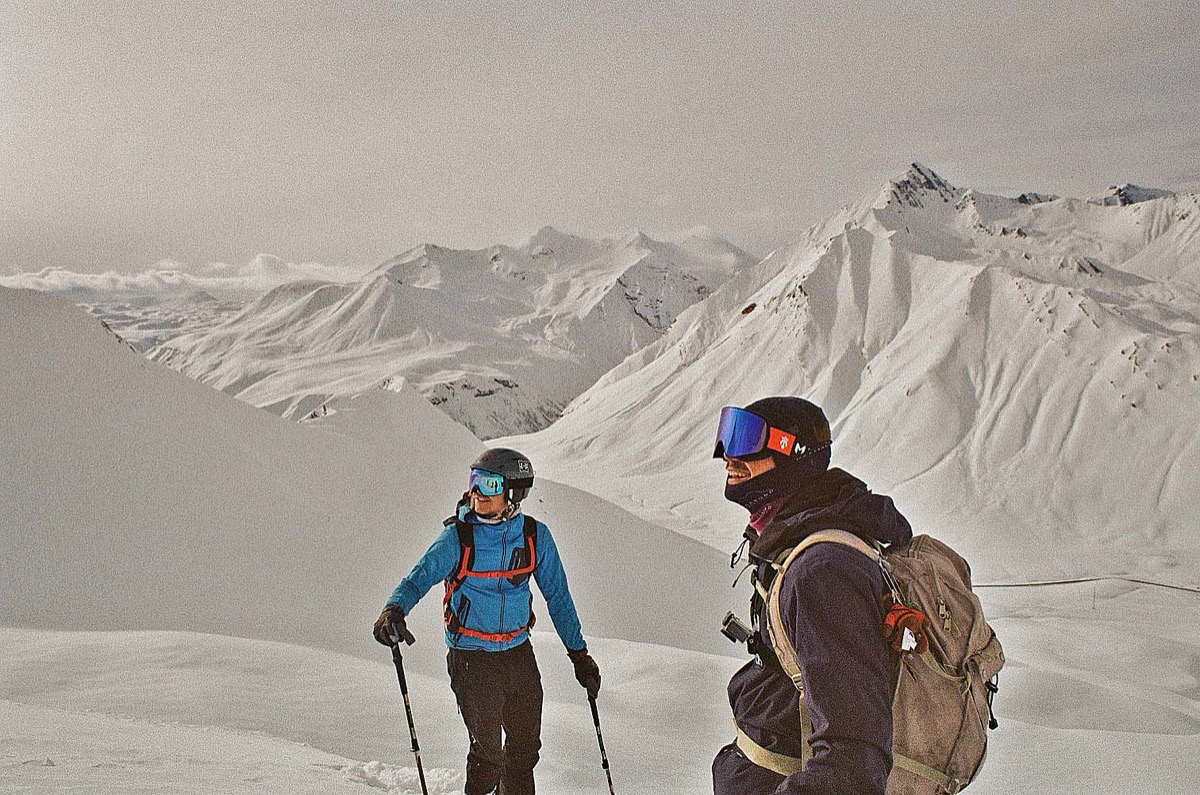 Group ski lesson on Gudauri ridge